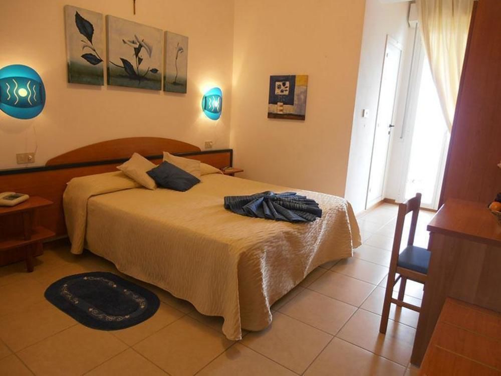 מארוטה Hotel Toscana מראה חיצוני תמונה